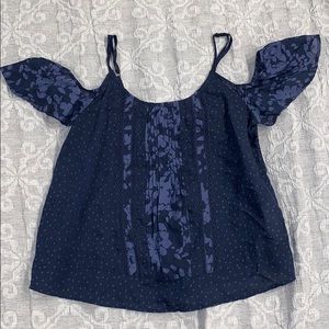 Abercrombie & Fitch Off the Shoulder Top